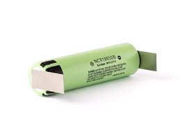It has an elaborate italian style steel guard with straight quillions and a chrome finish. Panasonic Ncr18650b 3 6v 3 7v 3400mah Li Ion Akku Lotfahne U Akkuteile De