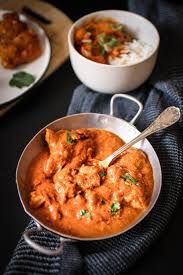 4 blancs de poulet, 2 yaourts nature, 1 oignon. Poulet Tikka Massala La Recette A Voir