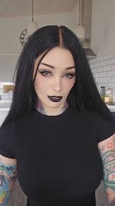 Hylia Goth updated their cover photo.