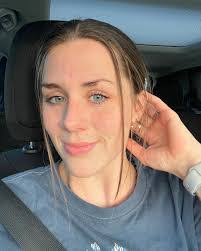 Nicole Drury's Instagram, Twitter & Facebook