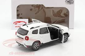 Of je kiest voor echte duels en kijkt naar de klassiekerrace die eerder vandaag gereden. Solido 1 18 Dacia Duster Mk2 Baujahr 2018 Arktis Weiss S1804602 Modellauto S1804602 3663506009143