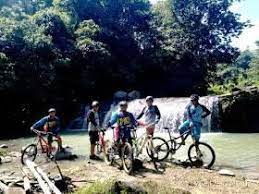 Terletak di kecamatan sedong sekitar 26 km dari arah pusat kota sumber, dengan luas lahan 62,5 ha. Mbj Gowes Curug Sedong Jonggol Bogor Facebook