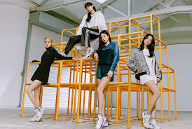 Provozuje a vyvíjí fakulta informatiky masarykovy univerzity vlastními silami od roku 1999. Ugloic2wiosq2m