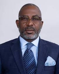 Samuel Dear's Instagram, Twitter & Facebook