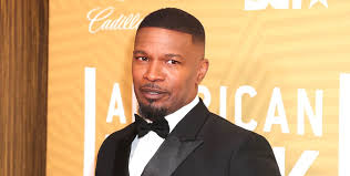 Jamie foxx is mourning the tragic death of his younger sister deondra dixon, who has passed away at the young age of 36. Jamie Foxx To Play A Vampire Hunter In New Netflix Comedy