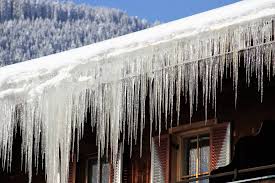 Winter Wonders: How icicles get their unique shape | RochesterFirst