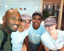 Celebrity Sighting Actor Romany Malco At Pinkberry Romany Malco Celebrity Sightings Actors