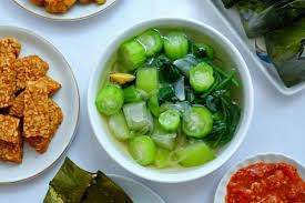 Cah brokoli sosis saus tiram masakan rumahan enak !! Resep Sayur Bayam Bening Dan Cara Membuatnya Yang Praktis
