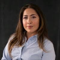 Ramona Noble's Instagram, Twitter & Facebook