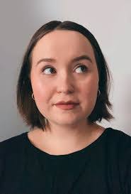 Amanda Lindstrom's Instagram, Twitter & Facebook