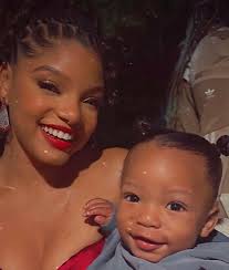 Halle Bailey and her son Halo🥰🩵