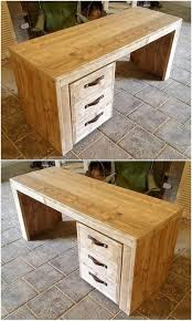 This Is A Complete Pallet Wooden Study Desk For Your Kids This Desk Has A Wide Upper Area For Placing Wooden Study Desk Wood Pallet Furniture Pallet Furniture