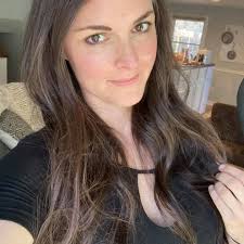 Handling guest Wi-Fi issues: router reset and replacement