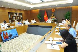 Phát biểu chỉ đạo, phó thủ tướng vũ đức đam đề nghị quận 10 quyết liệt hơn nữa việc thực hiện chỉ thị 16, đặc biệt siết chặt các quy định trong khu phong toả phải, không chỉ với bên ngoài mà giữa gia đình với gia đình. Káº¿t Luáº­n Cá»§a Pho Thá»§ TÆ°á»›ng VÅ© Ä'á»©c Ä'am Táº¡i Cuá»™c Há»p Vá»›i Tiá»n Giang Baotintuc Vn