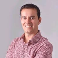 Sandy Motta's Instagram, Twitter & Facebook