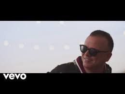 Gigi D Alessio Quanto Amore Si Da Official Video Ft Gue Pequeno Youtube Alessi Youtube Video