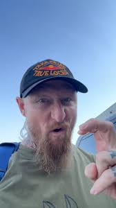 I love Star Wars movies . I also love JCVD movies. This video makes me  happy but confused in so, so many ways...