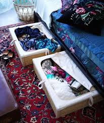 Ein bett mit schubladen schenkt dir zusätzlichen stauraum und bietet reichlich möglichkeiten für extra aufbewahrung. Ideen Bett Mit Aufbewahrung Aufbewahrungsbox 1 Zimmer Wohnung Einrichtung