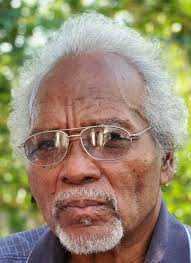 Leonicio Chevalier Schmidt Dies