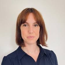 Beatrix Ellis's Instagram, Twitter & Facebook