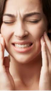 Vous souffrez de tensions dans la mâchoire, de douleurs cervicales, ou vous  serrez les dents la nuit( Bruxisme ), Le Wonder Face est bien plus qu’un  soin esthétique !, Grâce à la stimulation des ...