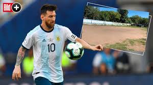 Now messi's house is a multi million dollar compound with its own football pitch. Lionel Messi Bams Besuch In Der Heimat Des Argentinischen Superstars Bildplus Inhalt Fussball Bild De