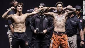 Et but it will be quite some time until the main event begins as there are 7 other fights as well as musical guests including dj khaled, lil baby, migos, trippie redd and more before mcbroom & hall finally enter the ring. Flevt A8aydham