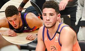 The basketballer was drafted in the first round of the 2015 nba draft devin booker bio: Kendall Jenner S Nba Star Boyfriend Devin Booker Details His Gnarly Nose Surgery Daily Mail Online