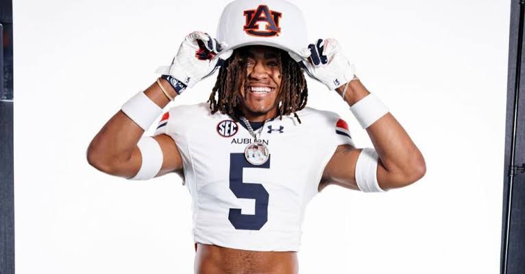 Jakaleb 'JJ' Faulk talks Auburn commitment status with two schools still in  pursuit