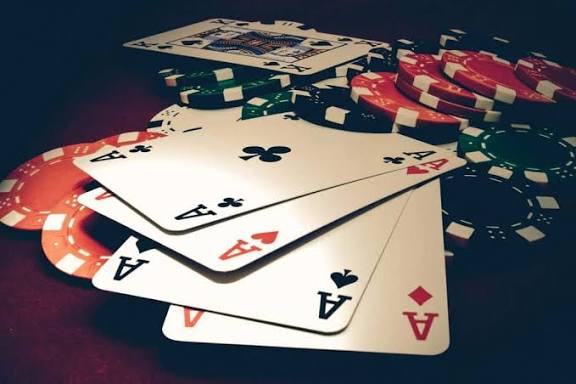 Let's Play Poker | Free Ice Breaker Games, UK, Online | Trainer Bubble