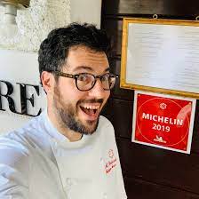 I definitely don't use the sound system that often in my ferraris. Fabrizio Ferrari Al Porticciolo 84 Kimchi Basil