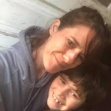 🚨 Without warning Airbnb erroneously turned off my listing and said it's a  duplicate. My PM said it would be resolved in 1-2 days. So far it's been 11  days. How long