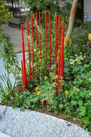 Un Jardin Secret Chic Et Plein D Idees Recup Decoration Jardin Recup Decoration Jardin Et Idees Jardin