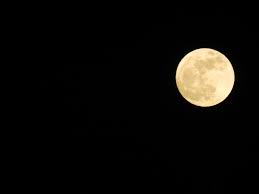 Timpul este exprimat în ora oficială a româniei. Poze Cu Super Luna De La Geam Blogul De Sub Tampa