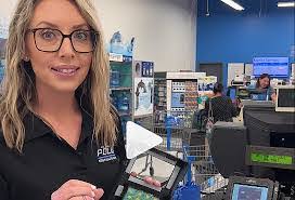 Amanda Stills's Instagram, Twitter & Facebook