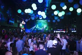 The World S Most Luxurious Hostels Hotels And Resorts Hotel Australia Travel