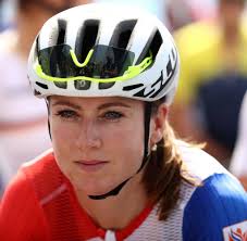 Aber aus deutscher sicht war es eine ganz andere geschichte, die sich rund um das radrennen am fuße des fuji entsponnen hatte. Olympia 2016 Furchterlicher Sturz Von Annemiek Van Vleuten Beim Radrennen Welt