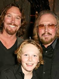 Three generations in one photo! Barry Gibb with son Ashley and grandson  Lucas 🤗