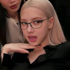 MIBI maybe👄 (@rs_number1s)