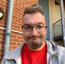 Simon Johns is fundraising for Macmillan Cancer Support