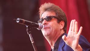 The Tragic Real-Life Story Of Huey Lewis