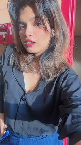 Hello landlords! I'm an female international student from east Asia.  Looking for the long term room and my max budget is 1,300dollars. I'm happy  if it's a master room! Thank you :3