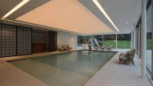 Daarom letten we bij het ontwerp van het zwembad bv. Willy Naessens Swimming Pools Zwembad Met Beweegbare Bodem Youtube