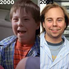 The Even Stevens cast virtually reunited, and the video hit us right in the  childhood (especially after seeing BEANS!).