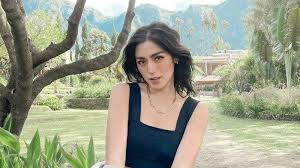 Wisata taman pelangi salah satu wisata romantis di yogyakarta. Https Travel Tribunnews Com 2021 07 15 Bak Honeymoon Begini Potret Liburan Mewah Cut Tari Dan Richard Kevin Di Bali Https Cdn 2 Tstatic Net Travel Foto Bank Images Cut Tari Dan Richard Kevin Jpg Potret Cut Tari Dan Suaminya Richard Kevin Potret Cut Tari