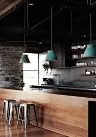 Cette cuisine permet bien entendu d'y cuisiner, mais elle incite aussi à la conversation. La Cuisine Ouverte Ose Le Noir Pour Se Faire Deco