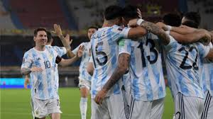 Lionel scaloni no debe estar nada feliz al conocer la información que dio a conocer el scaloni llegó a la argentina y el fin de semana deberá oficializar la lista de los 23 convocados. Seleccion De Argentina En Copa America 2021 Con Lionel Messi La Lista Final De Convocados Para El Torneo Continental En Brasil Oficial Rpp Noticias