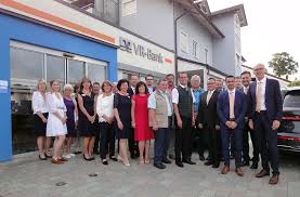 They are creating vr apps that showcase their digital banking solutions in artificial 3d environments. Vr Bank Geschaftsstelle Kirchdorf Unter Neuer Leitung Vr Bank Rottal Inn Eg