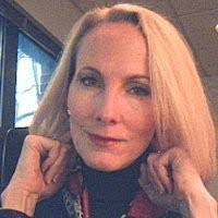 Mary Moses's Instagram, Twitter & Facebook