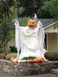 Halloween Decoration Done Right Halloween Garden Halloween Outside Halloween Outdoor Decorations